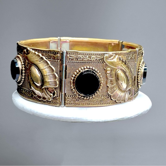 Vintage Art Nouveau Bracelet - Picture 2 of 16